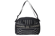 Load image into Gallery viewer, CHANEL シャネル スポーツライン ショルダーバッグ 10番台 2WAY ココマーク ステッチ ナイロン ブラック ホワイト 美品 中古 4c071606