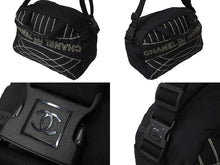 Load image into Gallery viewer, CHANEL シャネル スポーツライン ショルダーバッグ 10番台 2WAY ココマーク ステッチ ナイロン ブラック ホワイト 美品 中古 4c071606