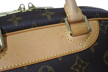 Load image into Gallery viewer, 極美品 LOUIS VUITTON ルイヴィトン ハンドバッグ M42228 トゥルービル モノグラム ブラウン ゴールド金具 中古 4c071611