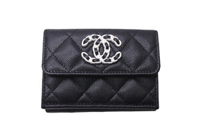 新品未使用 CHANEL シャネル シャネル19 スモールフラップ ウォレット AP3711 三つ折り財布 ココマーク ブラック キャビアスキン 中古 4c071641