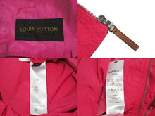 Load image into Gallery viewer, LOUIS VUITTON ルイヴィトン ナイロンジャケット ブルゾン RM151 サイズ52 ナイロン ピンク 美品 中古 4c071672
