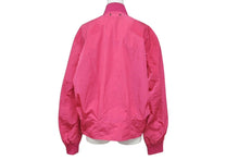 Load image into Gallery viewer, LOUIS VUITTON ルイヴィトン ナイロンジャケット ブルゾン RM151 サイズ52 ナイロン ピンク 美品 中古 4c071672