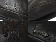 Load image into Gallery viewer, 極美品 CHROME HEARTS クロムハーツ メッセンジャーバッグ BAG-MAIL BS FLR BSフレア ブラウン シルバー ブラック レザー 中古 4c071678