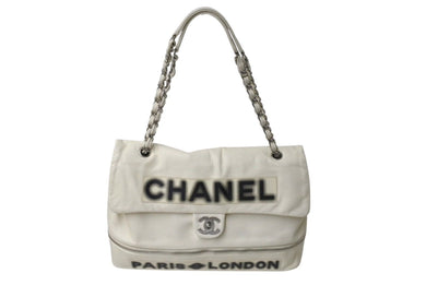 新品同様 CHANEL シャネル パリスロンドン チェーンショルダーバッグ ターンロック ホワイト 12番台 シルバー金具 中古 4c071735