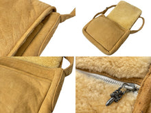 Load image into Gallery viewer, CHROME HEARTS クロムハーツ ムートン ソフトショルダーバッグ ダガージップ ベージュ シルバー925 美品 中古 4c071736
