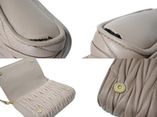 Load image into Gallery viewer, MIUMIU ミュウミュウ マテラッセ ショルダーバッグ 斜め掛けバッグ 5BD068 ナッパレザー ピンク ゴールド金具 美品 中古 4c071844