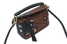 Load image into Gallery viewer, 極美品 LOEWE ロエベ × スタジオジブリ ススワタリ ミニ パズル 2WAY ハンドバッグ 千と千尋の神隠し マックロクロスケ ブラウン カーフスキン 中古 4c072411