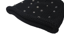 Load image into Gallery viewer, CHROME HEARTS クロムハーツ ビーニー ニット帽 クロスボール ピラミッド ブラック カシミヤ シルバー925 美品 中古 4c072687