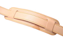 Load image into Gallery viewer, LOUISVUITTON ルイヴィトン ショルダーストラップ ヌメ革 ブラウン 美品 中古 4c072701