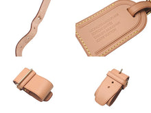 Load image into Gallery viewer, 新品未使用 LOUIS VUITTON ルイヴィトン 村上隆 M95774 モノグラモフラージュ キーポル・バンドリエール55用 ネームタグ ポワニエ 鍵カデナセット 中古 4c072715