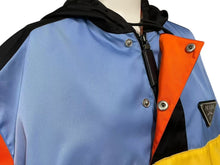 Load image into Gallery viewer, 極美品 PRADA プラダ 20SS SGB407 ロゴプレート ナイロン アノラック ブルゾン XS フランクオーシャン着用 中古 4c072722