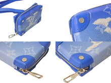 Load image into Gallery viewer, 新品同様 LOUIS VUITTON ルイヴィトン M45440 ソフトトランク ネックレス ウォレット モノグラムクラウズ ヴァージル ブルー 中古 4c072762