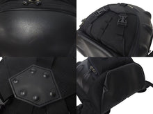 Load image into Gallery viewer, OAKLEY オークリー ATOMIC BOMB アトミックボム リュックサック バックパック ポリエステル ブラック シルバー金具 美品 中古 4c072777