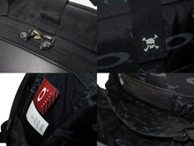 Load image into Gallery viewer, OAKLEY オークリー ATOMIC BOMB アトミックボム リュックサック バックパック ポリエステル ブラック シルバー金具 美品 中古 4c072777