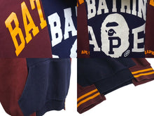 Load image into Gallery viewer, ABathingApe アベイシングエイプ BAPE ベイプ 23AW バッジ カラーブロッキング プルオーバー パーカー サイズM 美品 中古 4c072808