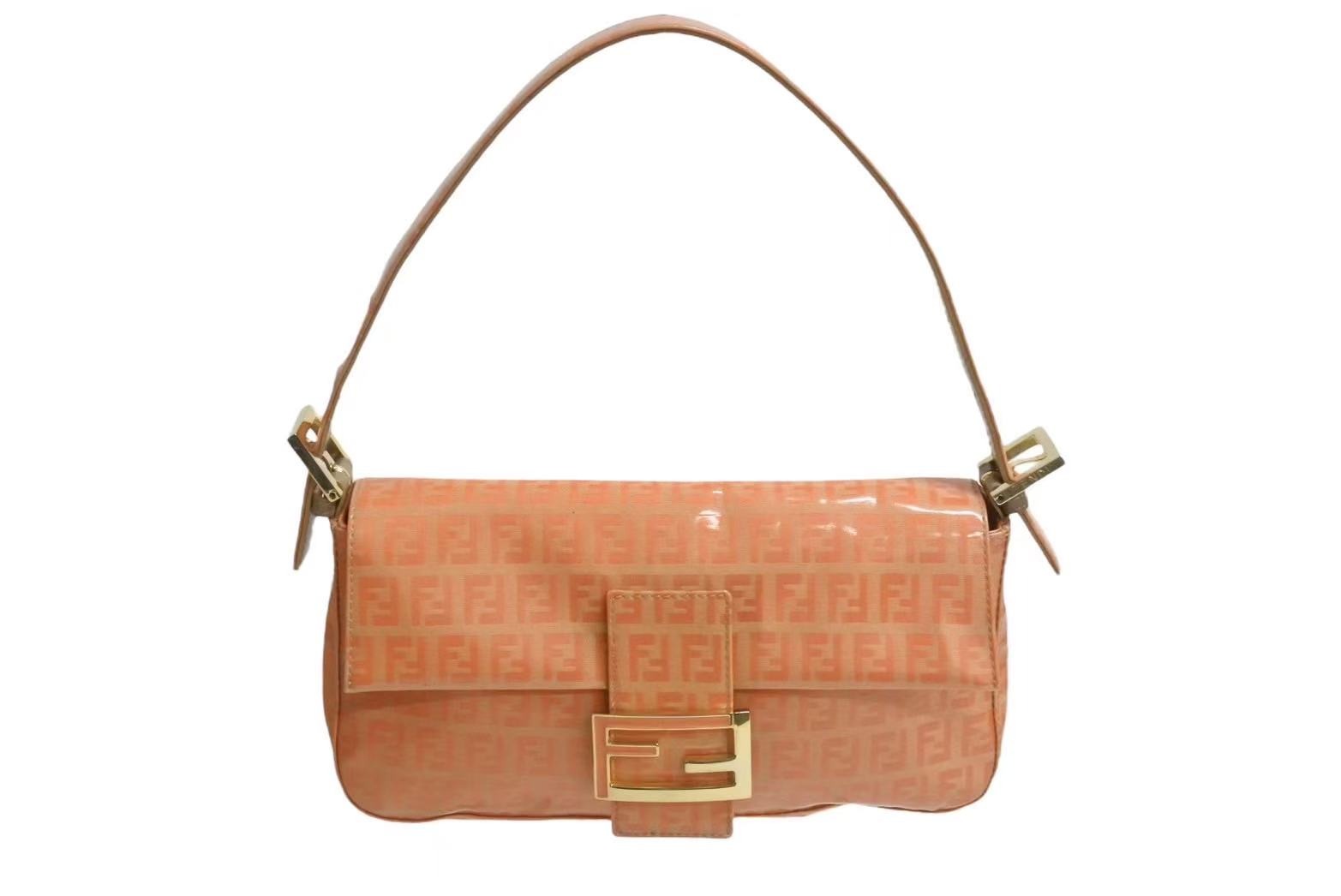 【希少】FENDI フェンディ マンマバケット ズッキーノ エナメル FENDI フェンディ マンマバケット ワンショルダーバッグ