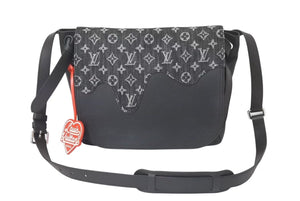 極美品 LOUIS VUITTON ルイヴィトン NIGOコラボ ブサス トーキョー ショルダーバッグ モノグラムドリップ M45971 ブラック 中古 4c072863