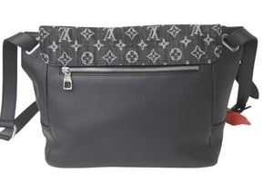 極美品 LOUIS VUITTON ルイヴィトン NIGOコラボ ブサス トーキョー ショルダーバッグ モノグラムドリップ M45971 ブラック 中古 4c072863