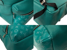 Load image into Gallery viewer, LOUIS VUITTON ルイヴィトン ディスカバリー リュック バックパック M30227 タイガラマ グリーン系 PVC レザー 美品 中古 4c072866