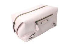 Load image into Gallery viewer, BALENCIAGA バレンシアガ クラッチバッグ 439714 5811 イタリア製 レザー ピンク アンティークゴールド金具 美品 中古 4c072869