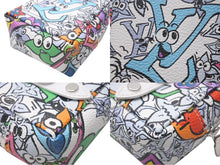 Load image into Gallery viewer, 極美品 LOUIS VUITTON ルイヴィトン モノグラム コミック ビジューサック スクエアード ポーチ M01049 マルチカラー PVC シルバー金具 中古 4c072871