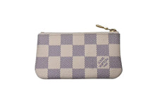 Load image into Gallery viewer, LOUIS VUITTON ルイヴィトン ポシェット クレ コインケース N62659 ダミエ アズール ホワイト 小銭入れ 美品 中古 4c072874
