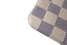 Load image into Gallery viewer, LOUIS VUITTON ルイヴィトン ポシェット クレ コインケース N62659 ダミエ アズール ホワイト 小銭入れ 美品 中古 4c072874