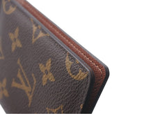 Load image into Gallery viewer, 極美品 LOUIS VUITTON ルイヴィトン ポルトカルト パス ヴェルティカル カードケース パスケース M66541 モノグラム 中古 4c072875