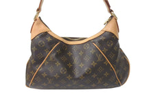 Load image into Gallery viewer, LOUIS VUITTON ルイ ヴィトン テムズGM ワンショルダーバッグ M56383 ブラウン モノグラムキャンバス 美品 中古 4c073018
