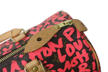 Load image into Gallery viewer, 極美品 LOUIS VUITTON ルイヴィトン モノグラム グラフィティ スピーディ30 ハンドバッグ M93704 ピンク PVC ヌメ革 中古 4c073019