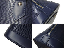 Load image into Gallery viewer, 極美品 LOUIS VUITTON ルイヴィトン アルマBB 2WAYバッグ ハンドバッグ ショルダーバッグ M40862 IC エピレザー ネイビー 中古 4c073025