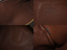 Load image into Gallery viewer, LOUIS VUITTON ルイヴィトン ハンドバック パピヨン30 GM 筒型 モノグラム M51365 ゴールド金具 ブラウン 美品 中古 4c073032