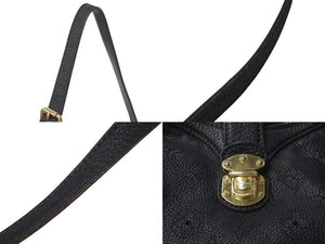 LOUIS VUITTON ルイヴィトン マヒナ XS ワンショルダーバッグ M95660 モノグラム パンチングロゴ ブラック カーフレザー 美品 中古 4c073046