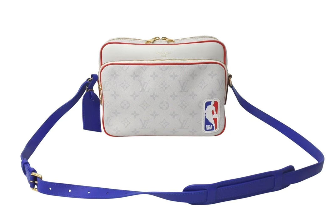 新品未使用 LOUISVUITTON ルイヴィトン LVxNBA ナイル メッセンジャーPM 2021CR ショルダーバッグ M45583 ホワイト ブルー レッド 中古 4c073086