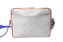 Load image into Gallery viewer, 新品未使用 LOUISVUITTON ルイヴィトン LVxNBA ナイル メッセンジャーPM 2021CR ショルダーバッグ M45583 ホワイト ブルー レッド 中古 4c073086