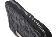 Load image into Gallery viewer, 極美品 CHROME HEARTS クロムハーツ バンクローバー 二つ折り財布 ダガージップ クロスパッチ ブラック レザー シルバー925 中古 4c073116