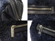Load image into Gallery viewer, 極美品 CHANEL シャネル コココクーン トートバッグ 14番台 ココマーク キルティング レザー ファー ネイビー シルバー金具 中古 4c073180