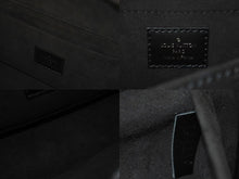 Load image into Gallery viewer, 極美品 LOUIS VUITTON ルイヴィトン ポシェット モンテーニュ ワンショルダーバッグ M59292 エピ レザー ブラック シルバー 中古 4c073183