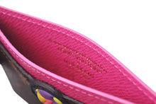 Load image into Gallery viewer, 新品未使用 LOUIS VUITTON ルイヴィトン 村上隆 LV × TM モノグラム カードケース ポルト カルト・サーンプル パンダ M13439 中古 4c073203