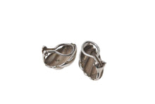Load image into Gallery viewer, TIFFANY&amp;Co. ティファニー ツイスト シェル コンビ イヤリング シルバー SV925 YG750 7.6g アクセサリー ジュエリー 小物 美品 中古 4c073232