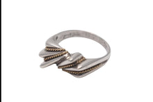 Load image into Gallery viewer, TIFFANY&amp;Co. ティファニー ツイストリボン リング 指輪 K18 シルバー925 3g サイズ10号 美品 中古 4c073233