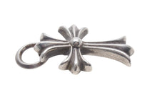 Load image into Gallery viewer, Chrome Hearts クロムハーツ ネックレストップ タイニークロス CHクロス 19g シルバー925 美品 中古 4c073255