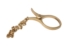 Load image into Gallery viewer, HERMES エルメス フィルー グローブホルダー 手袋ホルダー チェーン アクセサリー GP ゴールド 美品 中古 4c073256