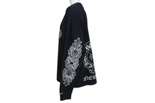 Load image into Gallery viewer, CHROME HEARTS クロムハーツ NY限定 フローラルクロスプリント ロングスリーブＴシャツ ロゴ コットン ブラック XXL 美品 中古 4c073298