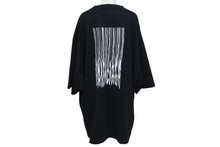 Load image into Gallery viewer, BALENCIAGA バレンシアガ 21AW バーコード ロゴ プリント 半袖Ｔシャツ ブラック コットン 661715 サイズM 良品 中古 4c073314