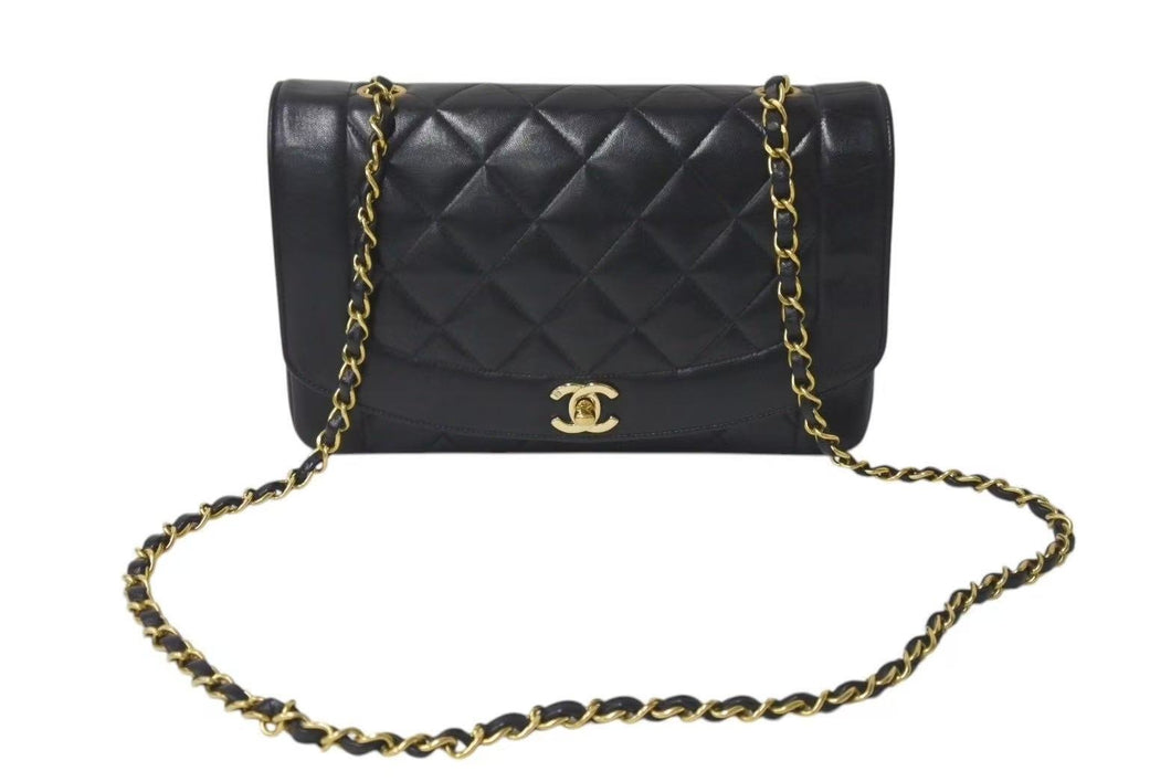 CHANEL シャネル マトラッセ25 ダイアナ ショルダーバッグ A01165 レザー ラムスキン 3番台 ゴールド金具 ブラック 美品 中古 4c073328
