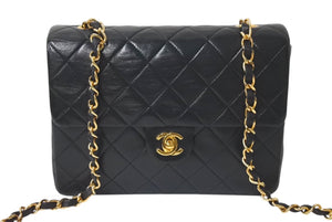 極美品 CHANEL シャネル 縦長 15cm ミニマトラッセ20 チェーンショルダーバッグ 1番台 ラムスキン ブラック ゴールド 中古 4c073341
