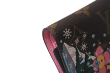 Load image into Gallery viewer, 新品同様 LOUIS VUITTON ルイヴィトン ポルトフォイユヴィクトリーヌ 三つ折り財布 モノグラム ヴィヴィエンヌ M82622 中古 4c073369