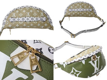 Load image into Gallery viewer, 極美品 LOUIS VUITTON ルイヴィトン バムバッグ ウエストバッグ ボディバッグ M44611 ジャイアント モノグラム カーキ 中古 4c073385