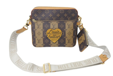 新品同様 LOUIS VUITTON ルイヴィトン × NIGO モノグラムストライプ トリオメッセンジャー ショルダーバッグ M45965 中古 4c073386